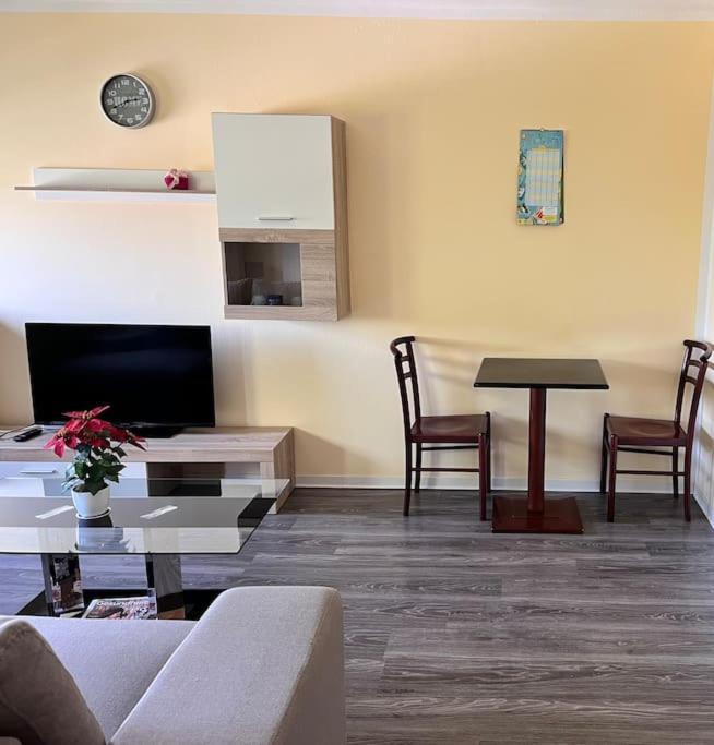Apartment In Gilching Buitenkant foto